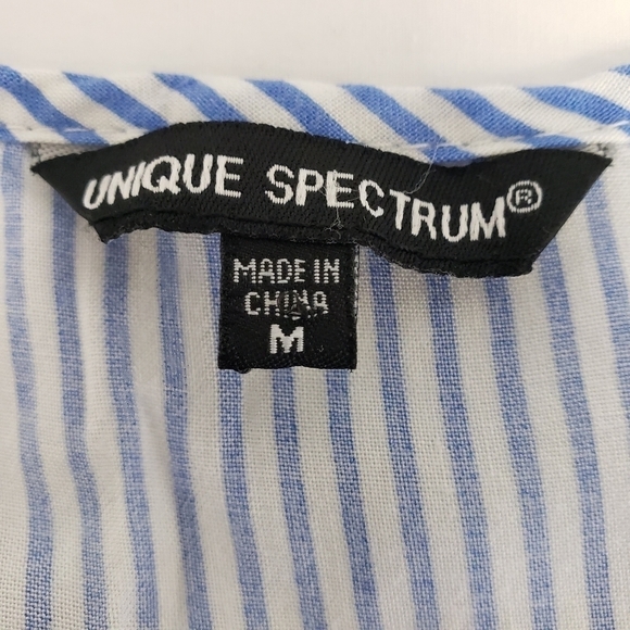 UNIQUE Spectrum Cold Should Bell Sleeve Top M VGUC - Picture 5 of 13